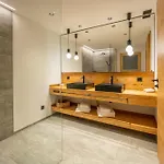 Mountain 4*